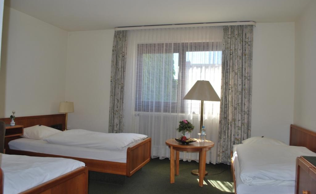 Hotel Rheingauer Tor