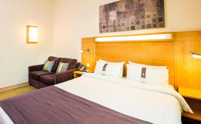 Holiday Inn Express Dubai Airport