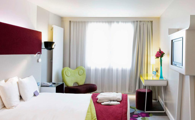Mercure Paris Bercy Bibliotheque