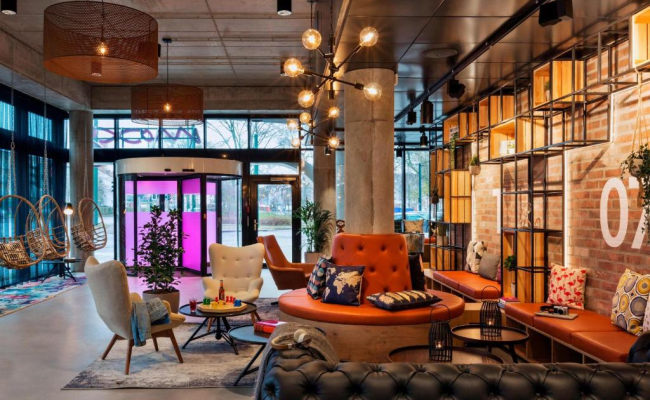 Moxy Duesseldorf South Hotel
