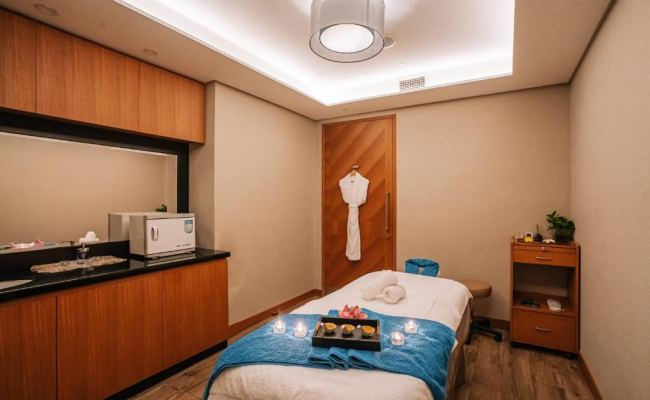 DoubleTree by Hilton Dubai - Business Bay