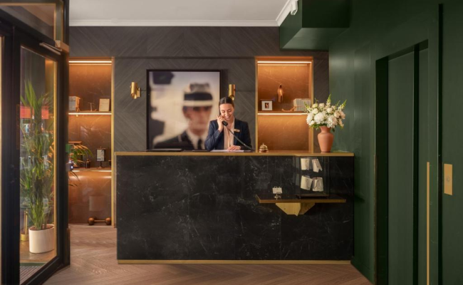 Handsome Hotel By Elegancia