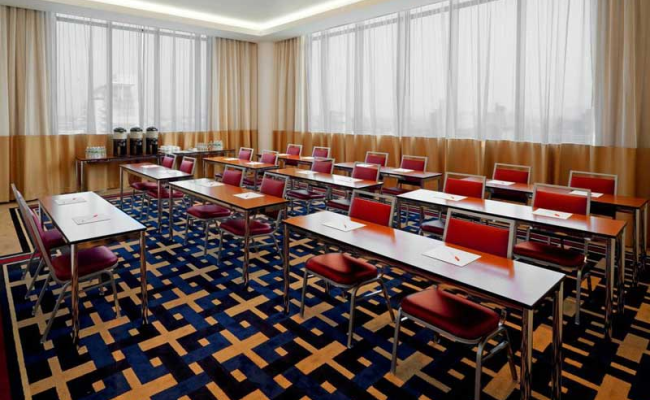 Four Points by Sheraton Long Island City