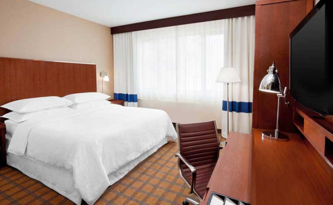 Four Points by Sheraton Long Island City