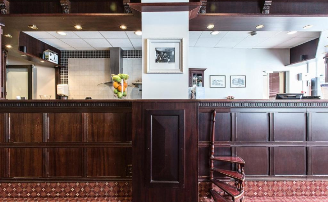 Chesterfield Hotel