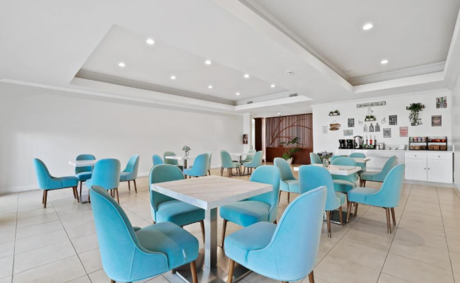 Brookhurst Plaza Inn