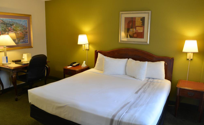 Chicago Lake Shore Hotel