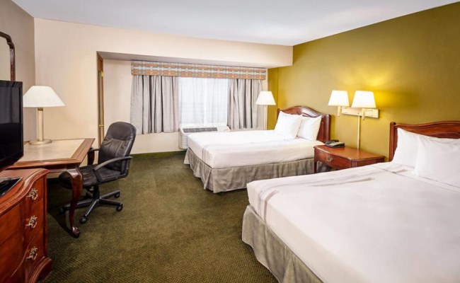 Chicago Lake Shore Hotel
