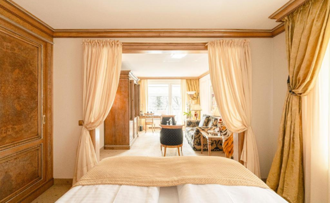 Bernstein Hotel Villa Kastania