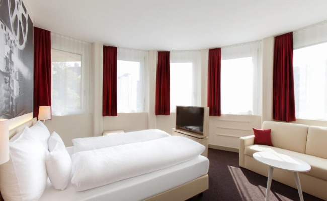 Vienna House Easy by Wyndham Munchen