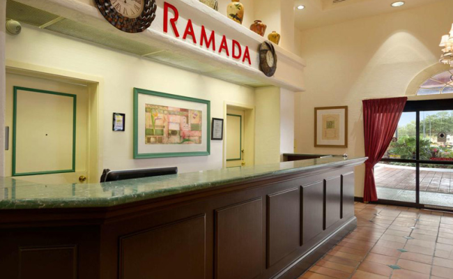 Ramada by Wyndham Kissimmee Downtown Hotel