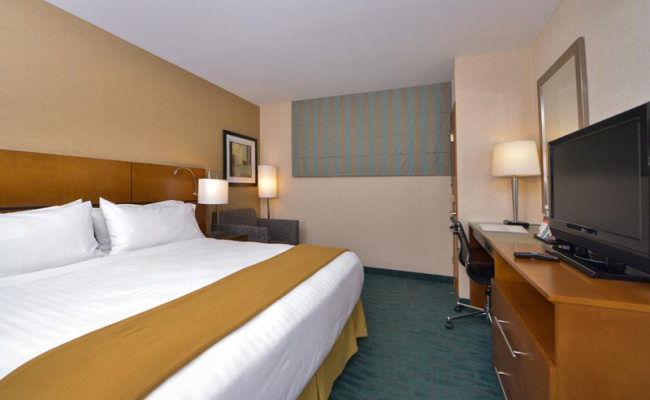 Holiday Inn Express Kennedy Airport