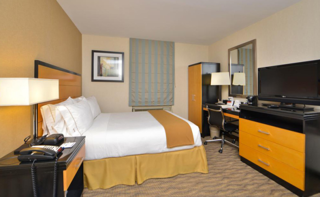 Holiday Inn Express Kennedy Airport