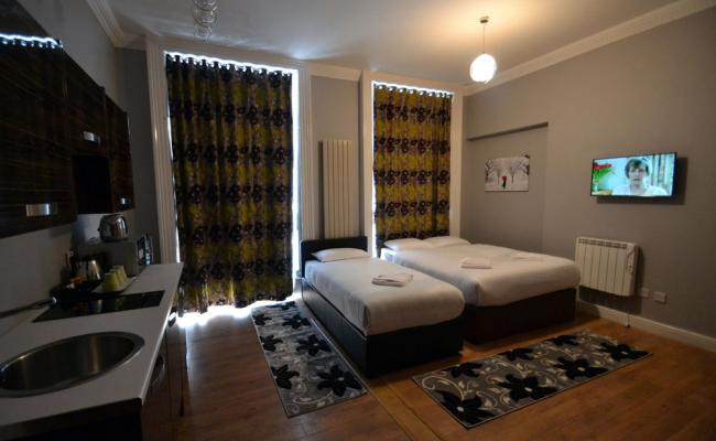 Hyde Park Suites
