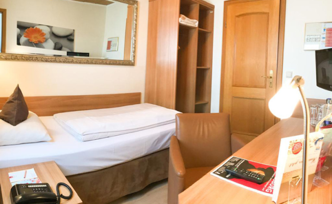 City Hotel Ost am Ko