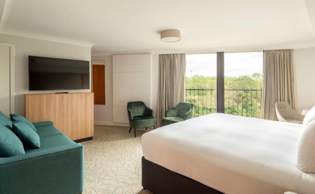 Hilton Birmingham Metropole Hotel
