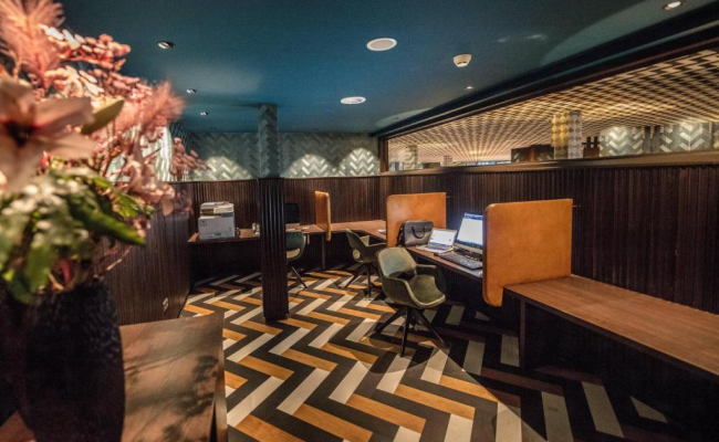 Apollo Hotel Amsterdam, a Tribute Portfolio Hotel
