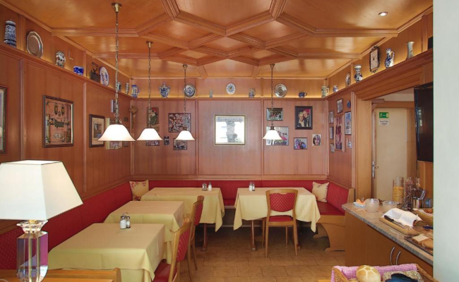 Hotel Kriemhild am Hirschgarten