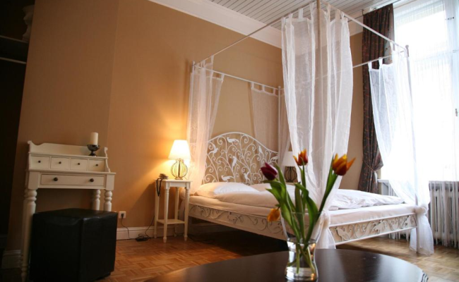 Hotel-Maison Am Olivaer Platz