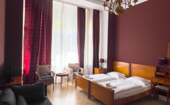 Hotel-Maison Am Olivaer Platz