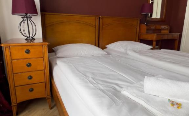 Hotel-Maison Am Olivaer Platz