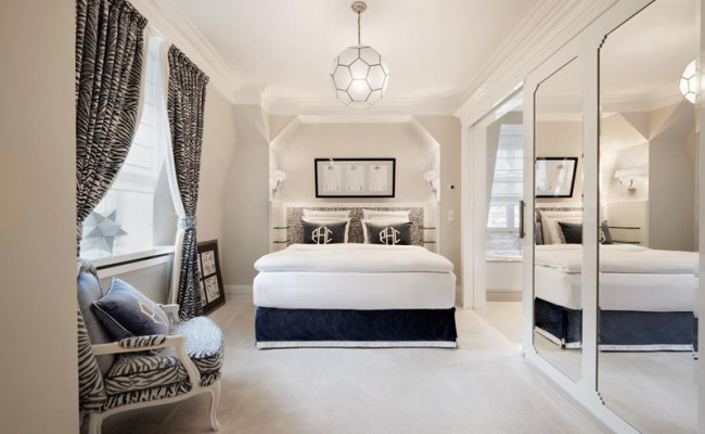 Schlosshotel Berlin by Patrick Hellmann