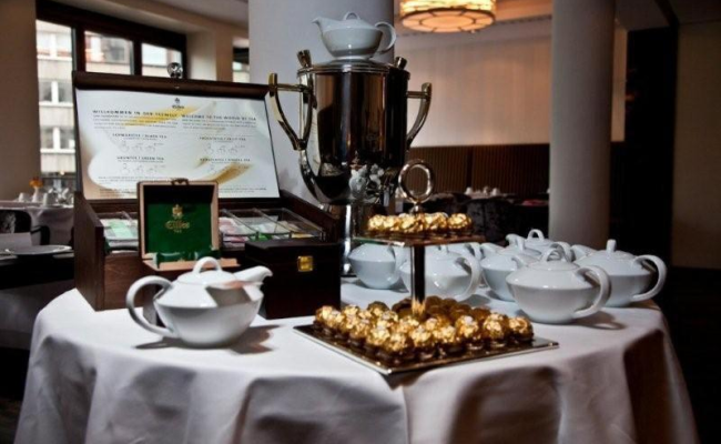 Hotel Favor