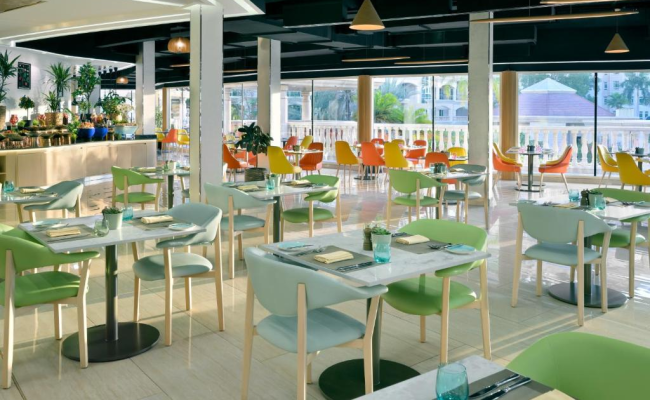 Swissotel Al Murooj Dubai