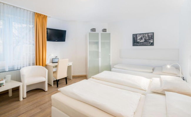 Stadt-gut-Hotel Rheinischer Hof