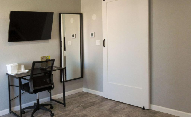 Capri Suites Anaheim