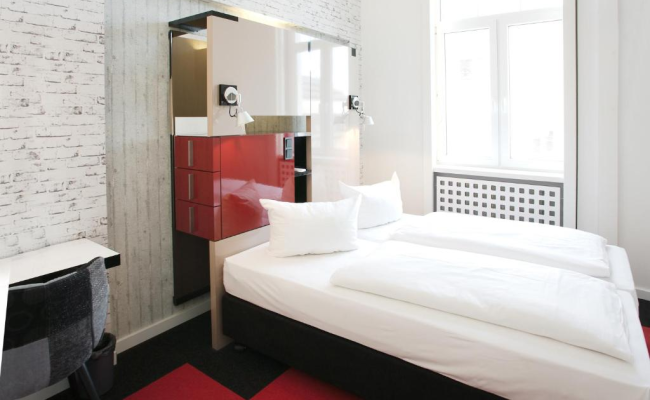 Hotel Cristall - Frankfurt City