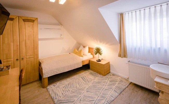 Franconia City Hotel