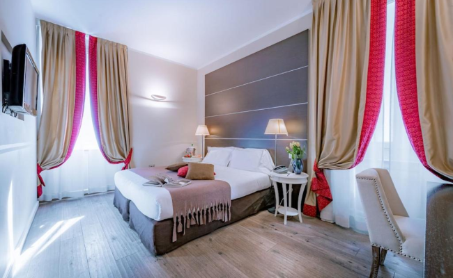 TownHouse 33 Boutique Hotel