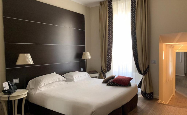 TownHouse 33 Boutique Hotel