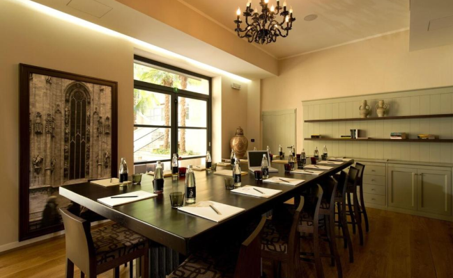 TownHouse 33 Boutique Hotel