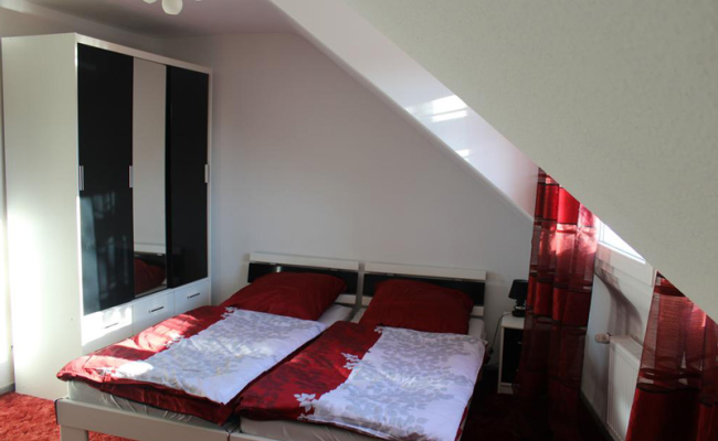Lipp Apartments