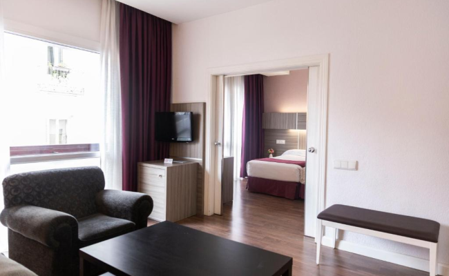 Hotel Serrano