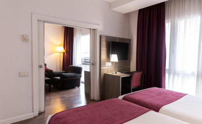 Hotel Serrano