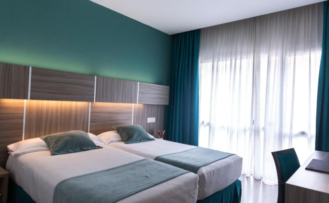 Hotel Serrano