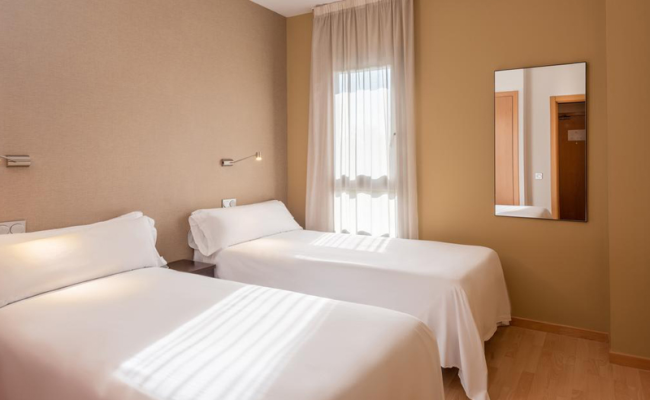 Tryp Madrid Airport Suites