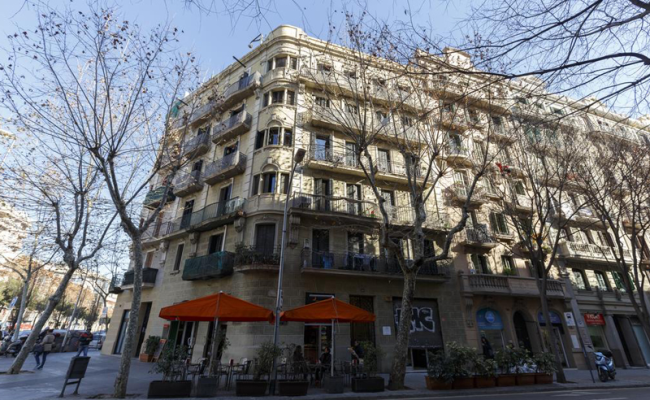 AinB Eixample-Miro Apartments