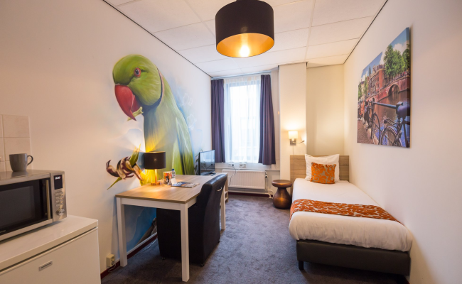 Amsterdam Teleport Hotel