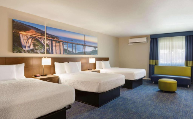 Days Inn & Suites by Wyndham Anaheim At Disneyland Park