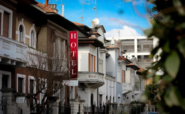 Hotel RossoVino Milano