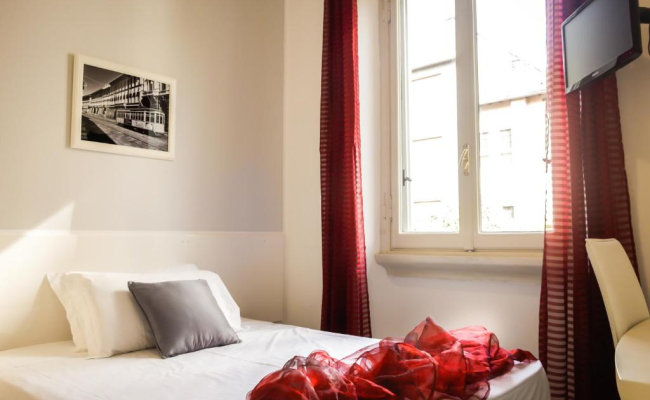 Hotel RossoVino Milano