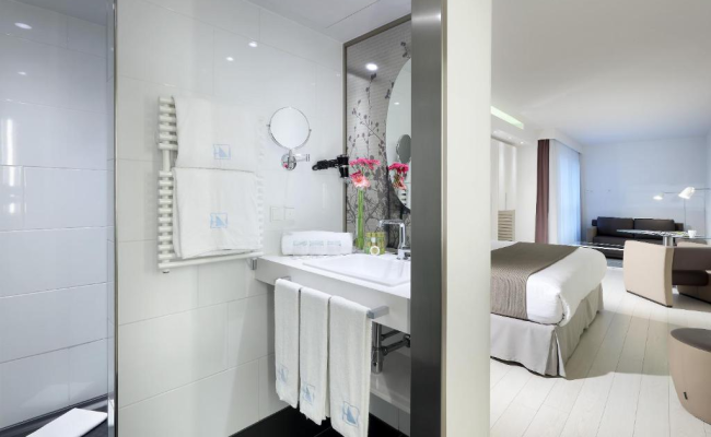 Eurostars Book Hotel