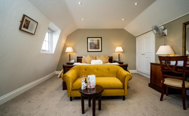 The Clarendon Hotel