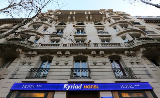 Kyriad Paris 18 - Porte de Clignancourt - Montmartre
