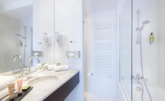 Hotel Montfleuri Champs Elysees