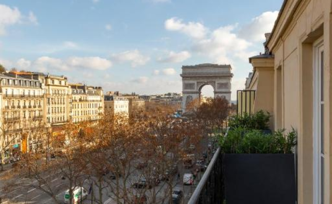 Hotel Montfleuri Champs Elysees